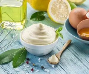 طرز تهیه سس مایونز خانگی بدون مواد نگهدارنده؛ به طعم سس های بیرون