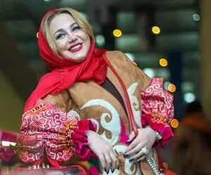 (فیلم) استایل جالب بهنوش بختیاری هنگام دیدن دربی