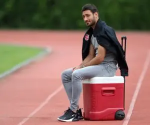 شجاع خلیل زاده همچنان مورد بی مهری هواداران پرسپولیس