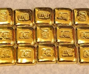 قیمت طلا 18 عیار و انواع سکه در بازار امروز چهارشنبه 10 دی 99