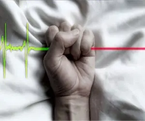 ماجرای خودکشی جوان کرمانشاهی از پل قرسو +ویدیو