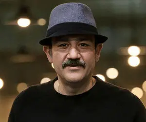 (عکس) مهران غفوریان هم برای استقلالی ها کُری خواند!