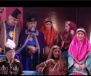 سکاس شاد/خانم های دوره سلجوقی همه رو به خنده میندازن/سیمک انصاری با زنجیر داره میخنده