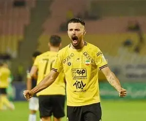 رکب سنگین سپاهان، هواداران استقلال را آتشی کرد!