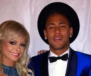 (عکس) تیپ عجیب نیمار در جشن سال نوی میلادی