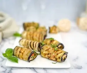 طرز تهیه رول بادمجان با پنیر که خیلی ویژه و خاصه؛ خوشمزگیش قراره هوش از سرت ببره