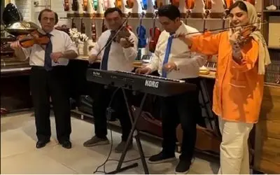 مطربی خانوادگی؛ سه نسل یک خانواده با ویولن می نوازند به دیدن من بیا مهتاب در اومد