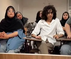 آواز احساسی؛ پسره دانشجوعه جلو استاد از پاشایی خدا بیامرز خوند فیسشم کپشه وای از صداش