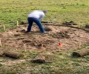 معماری خلاقانه؛ زمین رو کند خونه زیرزمینی ساخت از برج خلیفه بهتر