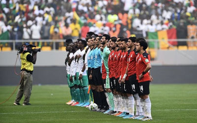 احتمال تکرار بازی مصر – سنگال؛ لیزر اندازی دردسرساز می شود؟!