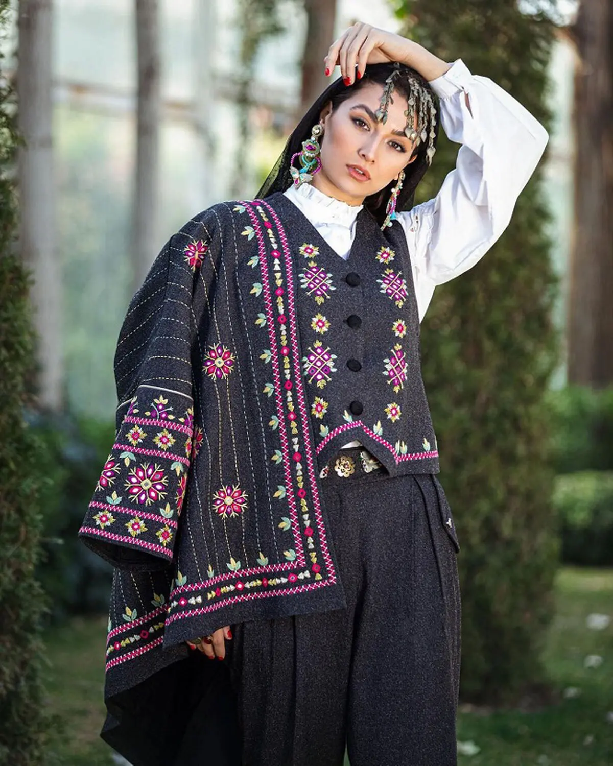 مانتو مخمل سوزن دوزی
