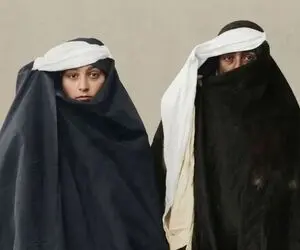 تصاویر| سفر به دوران قاجار؛ از «خوار و بار فروشی» تا «شیره‌کش‌خانه»