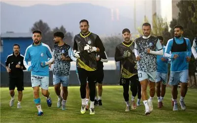 بازگشت ستاره متعصب به تمرین استقلال!