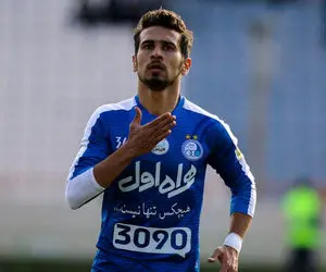 استقلال نمی گذارد یک بازیکن جدا شود!