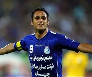 آقای گل آبی ها: اگر دوستان بگذارند استقلال قهرمان می شود!