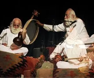 آواز ماندگار؛ استاد محمدرضا لطفی چه سوزناک و عاشقانه آهنگ گفتا غم تو دارم رو میخونه 