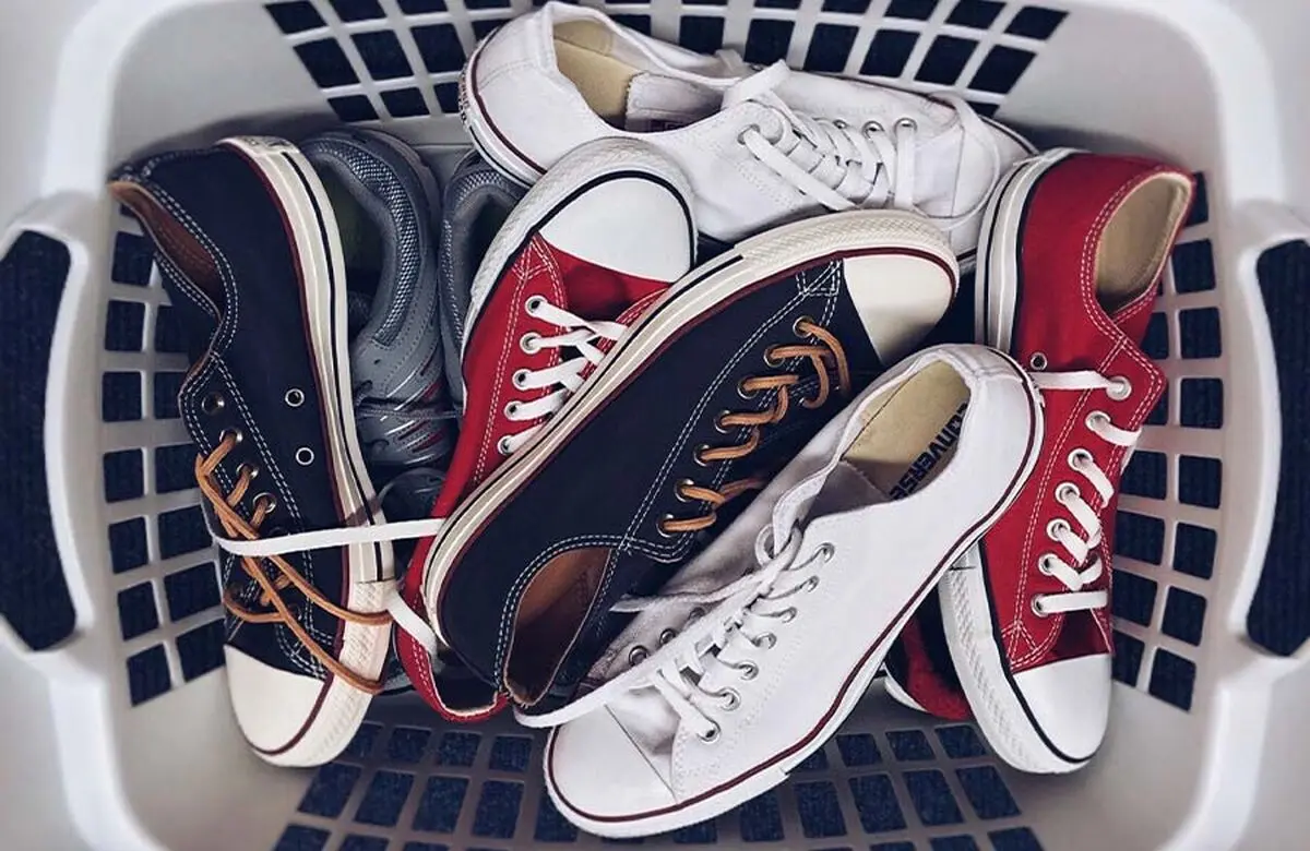 converse-sneakers-in-a-basket