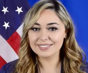 مورا نامدار شهروند ایرانی-آمریکایی که دستیار وزیر امور خارجه آمریکا شد کیست؟