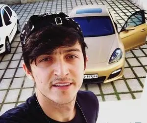 (عکس) دختری که روس ها مدعی اند فرزند سردار آزمون است