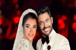 آواز احساسی؛ گلزار مثلا سوزناک توام شبیه همه شدی خوند ولی یه برام مهم نی خاص تو چشاشه