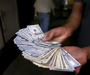 دلار در مسیر افزایشی ، قیمت دلار امروز یکشنبه 24 اسفند 99