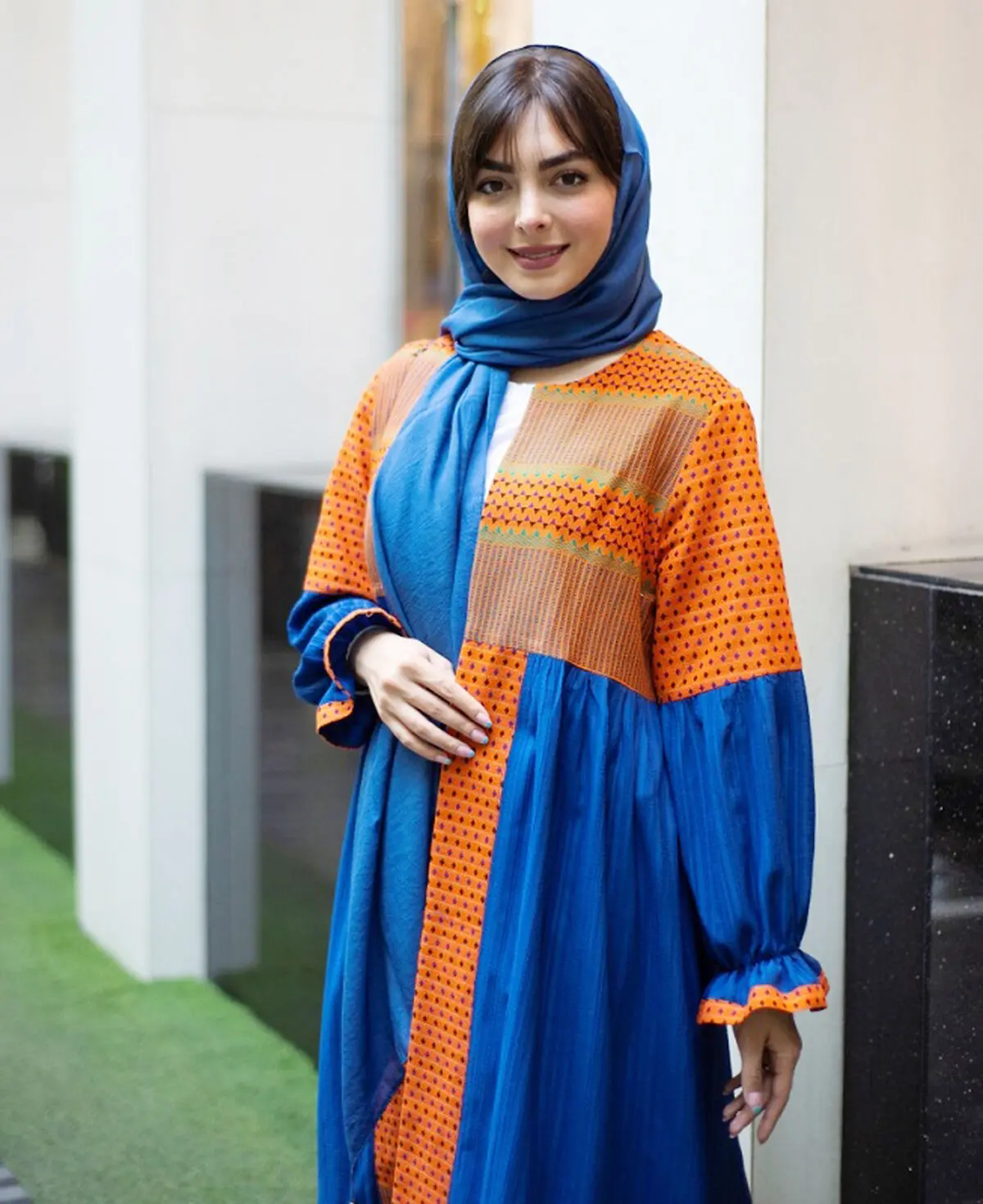 مانتو آبی