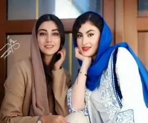 سوتی خندان؛ محیا دهقانی پشت ماشین بازی نشست جا فرمون یچی دیگه رو گرفت مریم مومن ترکید