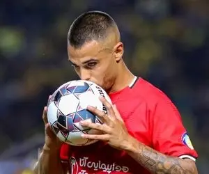 قرارداد ستاره تیم تراکتور تمدید شد