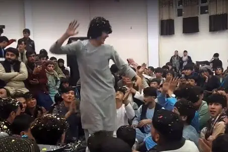 آواز محلی؛ رقص قشنگ جاغوری که پسره عین فرفره میچرخه سرعت و رقصیدن باهم