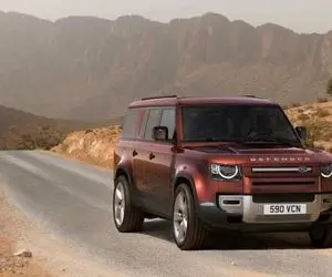 لندرور دیفندر 130 جدید با ظرفیت هشت نفر اما اوورهنگ عالی!