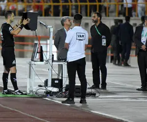 کمک داور ویدیویی یا رادیویی؟!