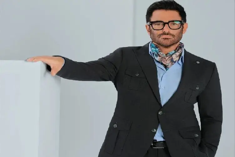 محمدرضا گلزار دوباره با خوندنش تو جامعه مطرح شد!