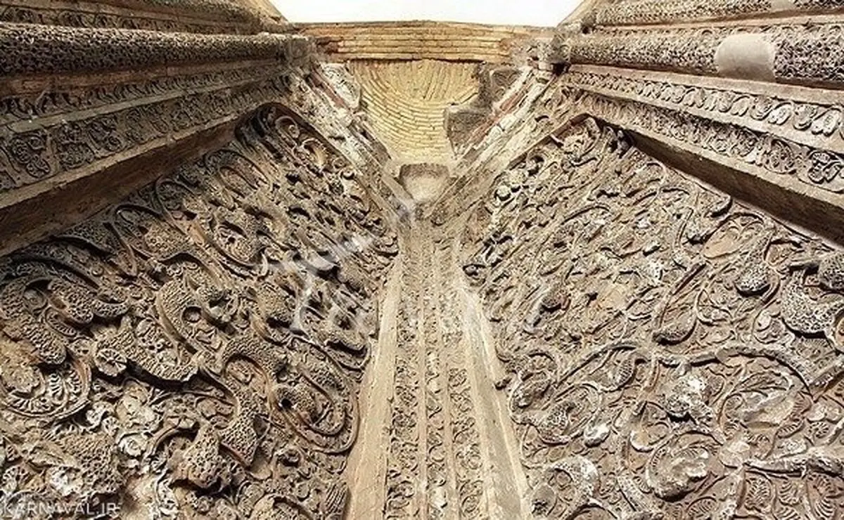 گنبد علویان