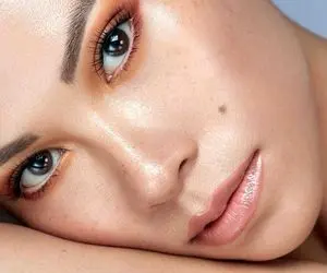 می خوای بدونی چطور پوستی سالم داشته باشی؟ با حذف چند تا خوراکی مثل آب خوردن خوشگل شو