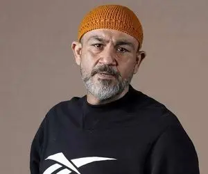 آواز شاد؛ مهران غفوریان تو خلوت خودش چه بزن و برقصی راه انداخته