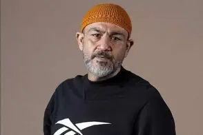 آواز شاد؛ مهران غفوریان تو خلوت خودش چه بزن و برقصی راه انداخته