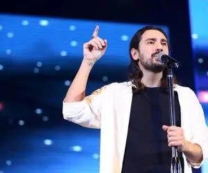 آواز عروسی؛ آهنگ فوق العاده احساسی امیر عباس گلاب که اشک عروس و داماد رو درمییاره