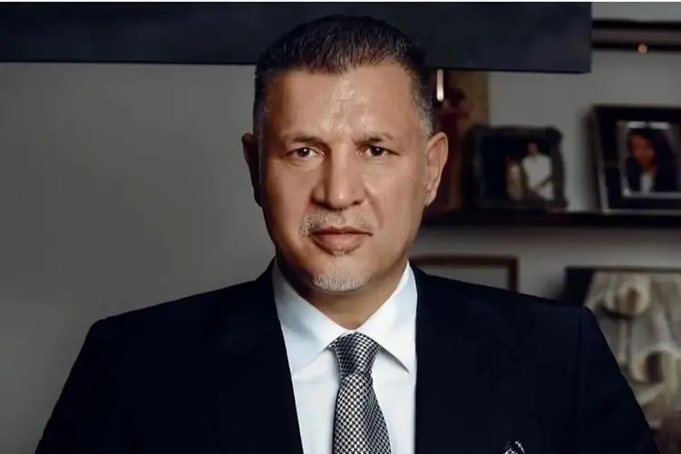 آواز احساسی؛ خواننده معروف پیش  به ملت برای علی دایی خوند