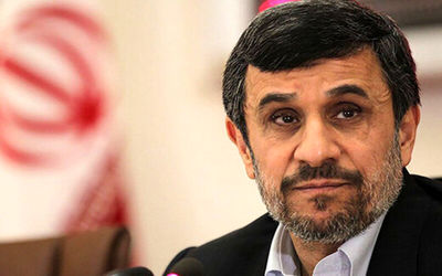 مهاجری: احمدی نژاد می خواهد آرتیست سیاسی کشور باشد