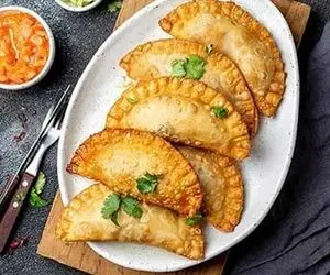 آموزش آشپزی؛ پیراشکی سیب زمینی بسیار بهتر و خوشمزه تر از پیراشکی گوشت و آرد