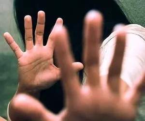 شوهر سنگدلی که با آتش سیگار زنش را آزار جنسی می داد!