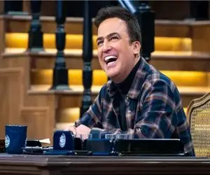 سکانس شاد/ رقص پیرمردها واقعا دیدنیه /حامد آهنگی با قر خیلی قشنگ همراهیشون می کنه