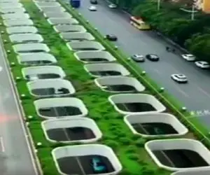 معماری خلاقانه؛ چشم بادومی ها تونل ساختن سقفش از سر تا ته پنجره داره میشه توشو دید