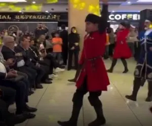 آواز پر طمطراق؛ امین حیایی از رقص بچهای آذری به وجد اومد کم مونده خودش برقصه یاشاسین