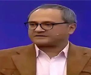 سکانس خندان؛ جناب خان به رامبد جوان میگه وضع حمل کردی ملت روده برن