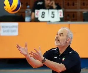 بازداشت سرپرست تیم ملی در فرودگاه امام