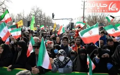 گزارش تصویری؛ حضور پرشور اهالی کرج در راهپیمایی 22 بهمن ماه