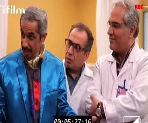 سکانس خندان/جواد رضویان لهجه قمی و ژاپنی ترکیب کرده مدیری مرده از خنده