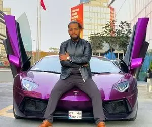 التماس میلاد حاتمی و همسرش در اینستاگرام جنجال به پا کرد!