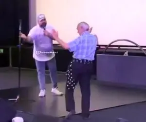 آواز شادیسم؛ پیرمرد دیگه شده اجداد یه قلمرو ولی جوری عربی رقصید دستمال به کمر ای جان